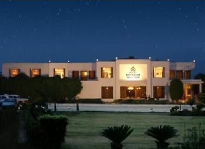 קג'ורהו Greenwood Hotel מראה חיצוני תמונה