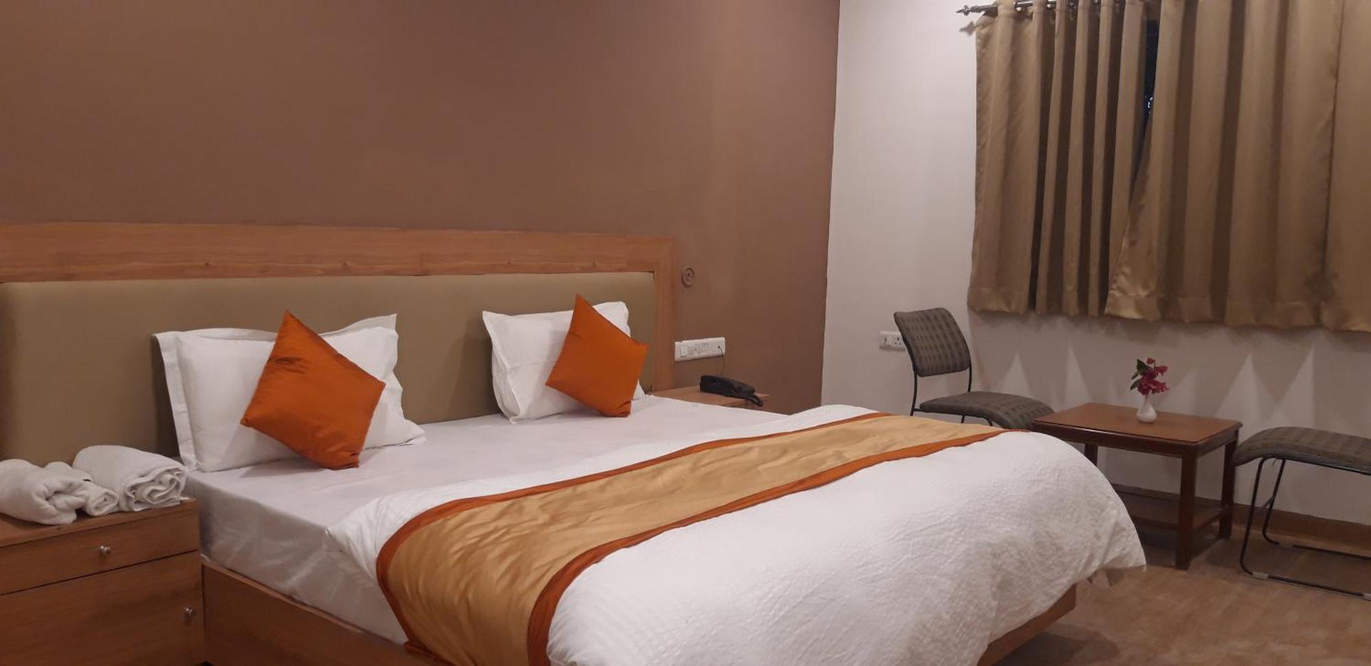 קג'ורהו Greenwood Hotel מראה חיצוני תמונה